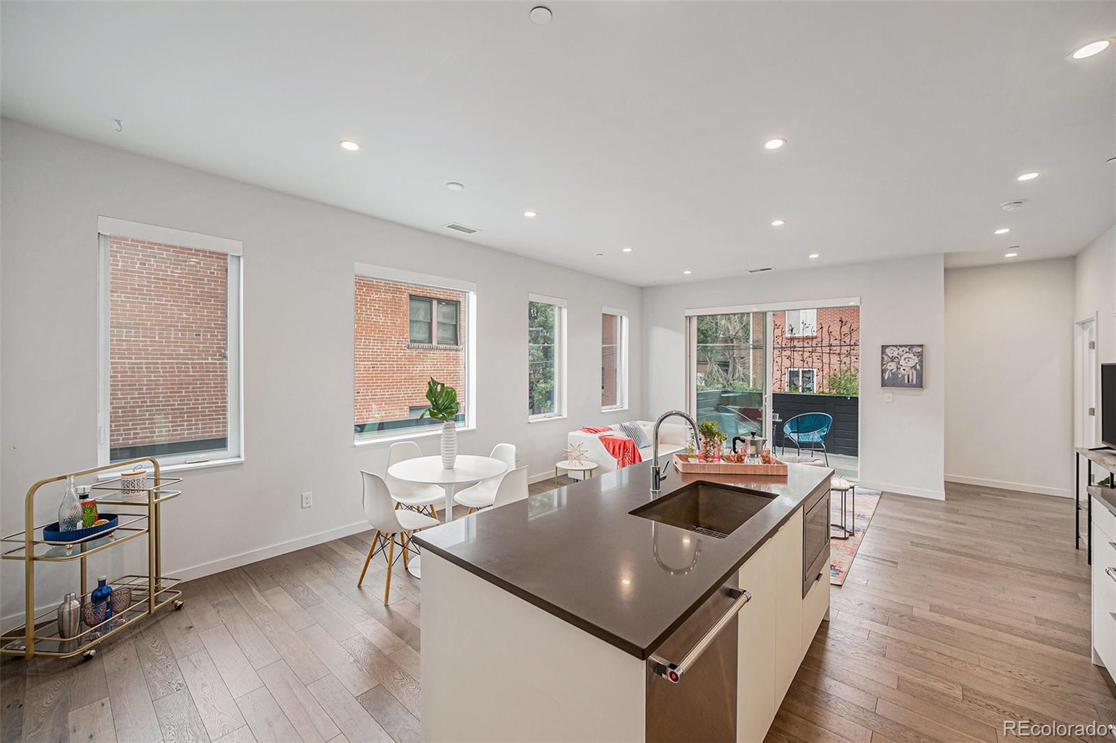 MLS Image #11 for 1300 n ogden street,denver, Colorado