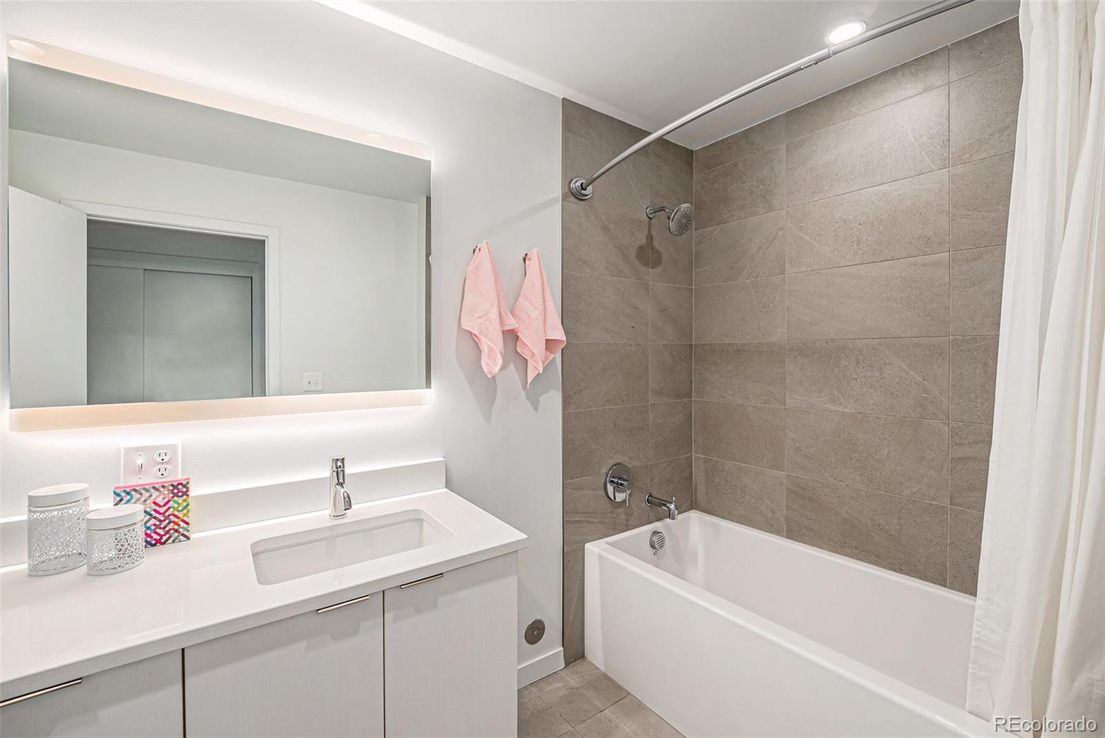 MLS Image #16 for 1300 n ogden street,denver, Colorado