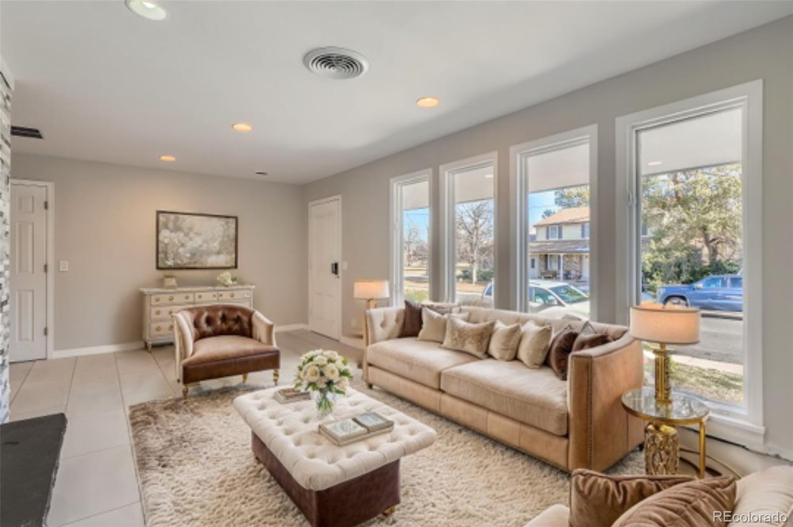 MLS Image #4 for 1701 s newport way,denver, Colorado