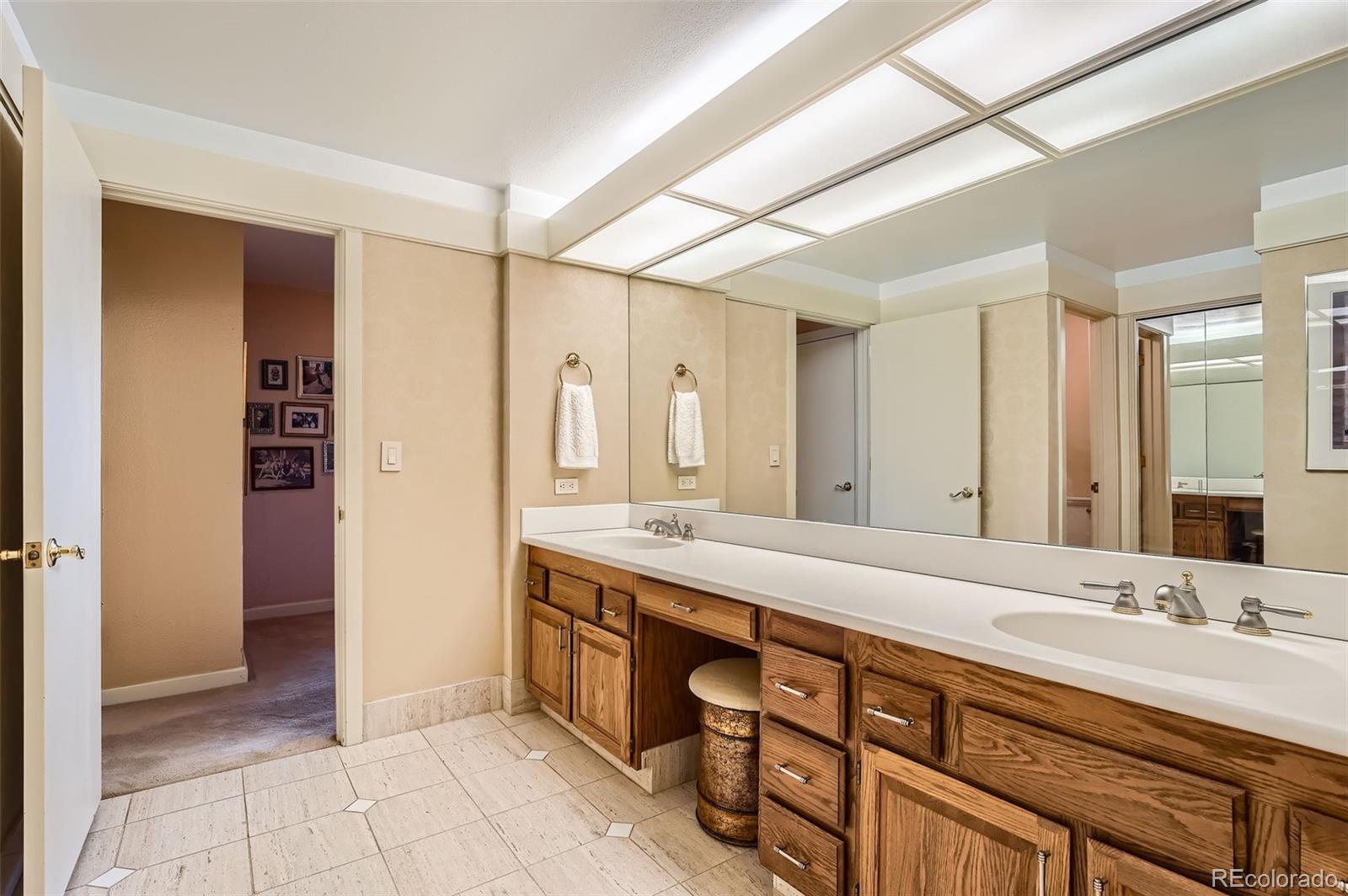 MLS Image #27 for 1900 e girard place,englewood, Colorado