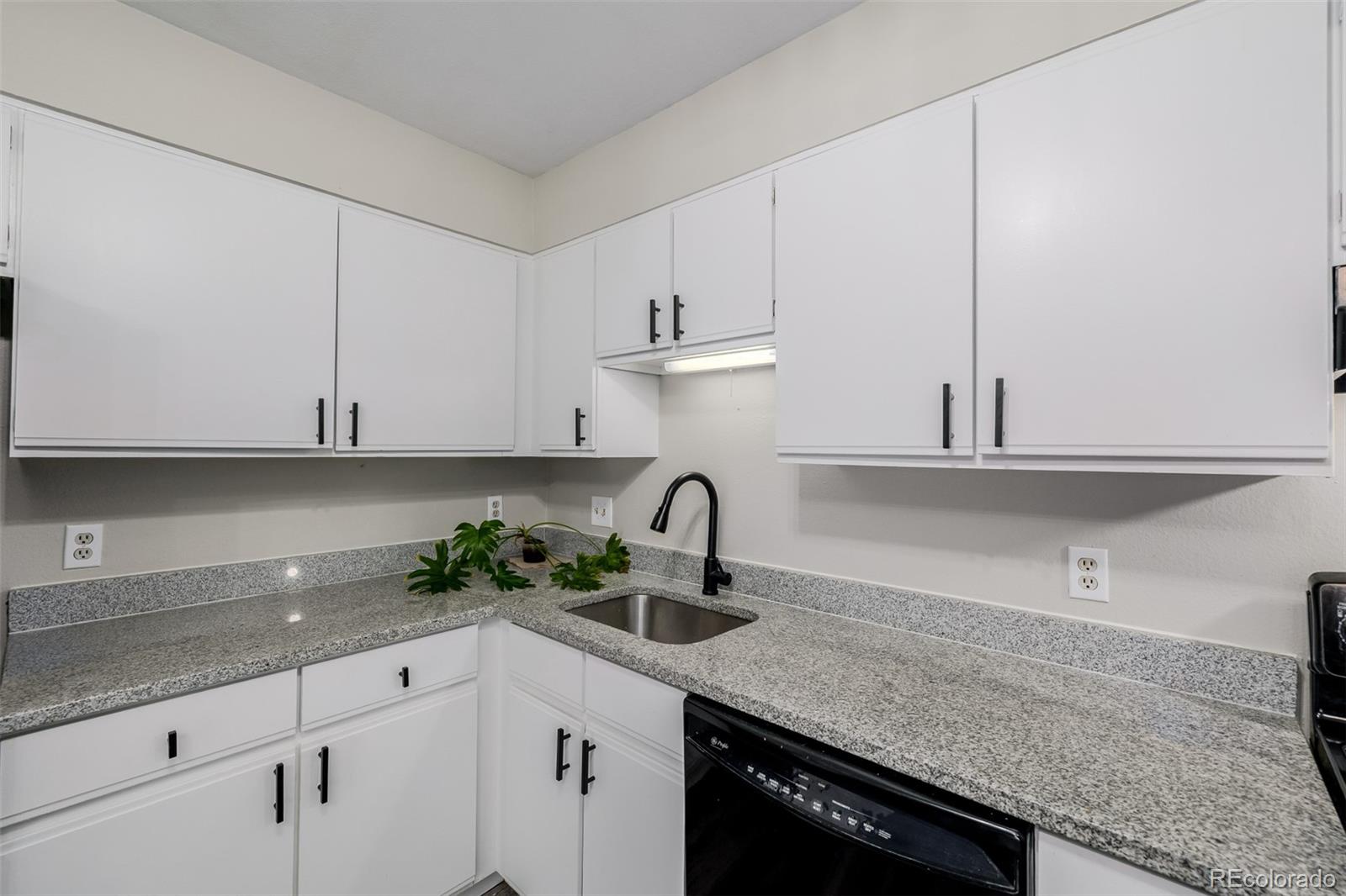 MLS Image #11 for 8843  colorado boulevard,thornton, Colorado