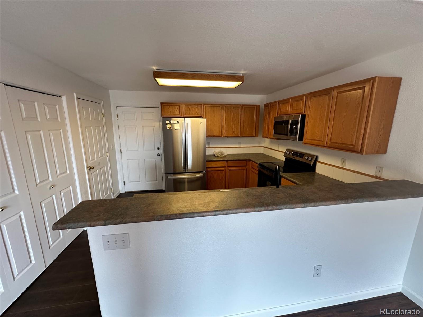 MLS Image #13 for 15555 e 40th avenue,denver, Colorado
