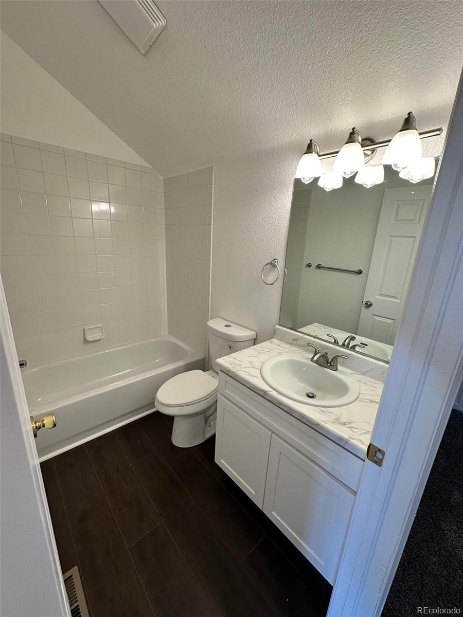 MLS Image #22 for 15555 e 40th avenue,denver, Colorado