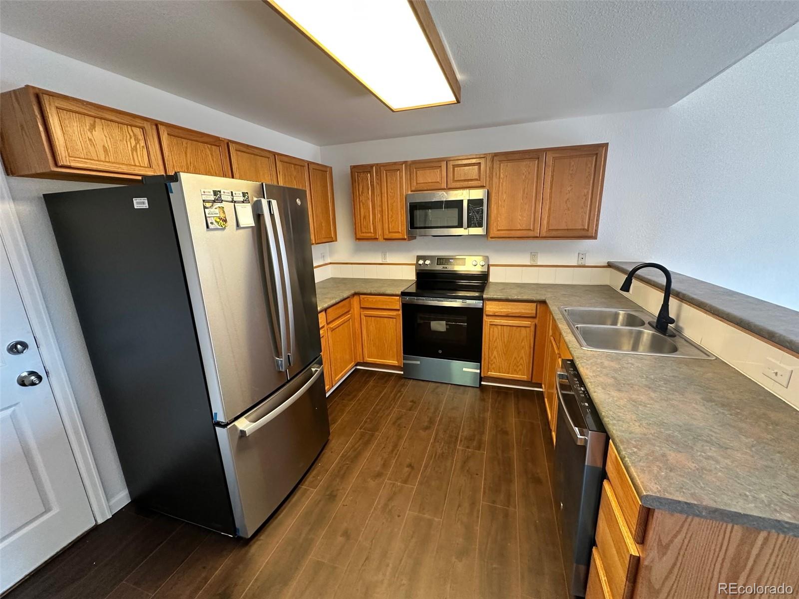 MLS Image #7 for 15555 e 40th avenue,denver, Colorado