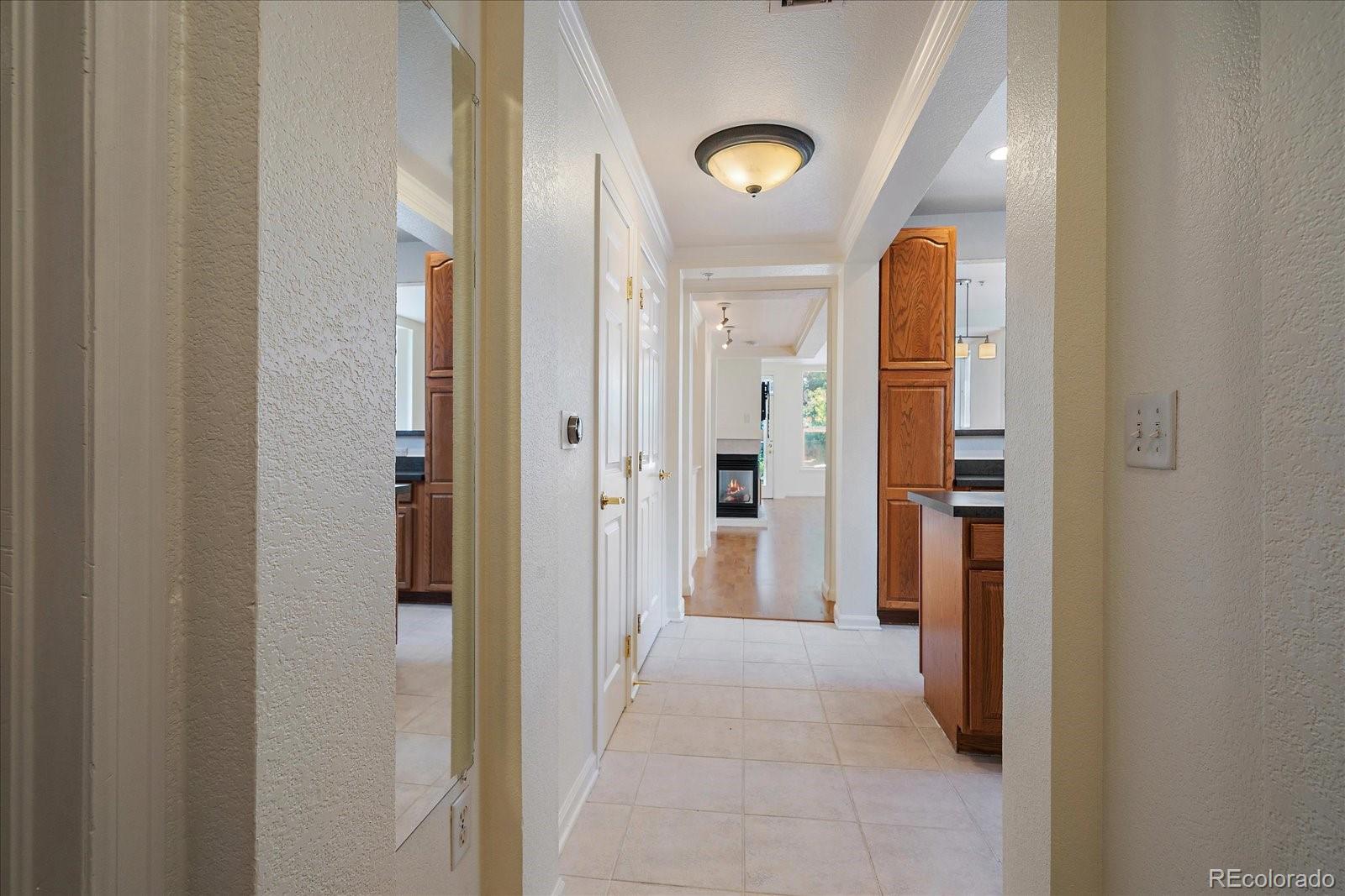 MLS Image #2 for 1521  vine street 101,denver, Colorado