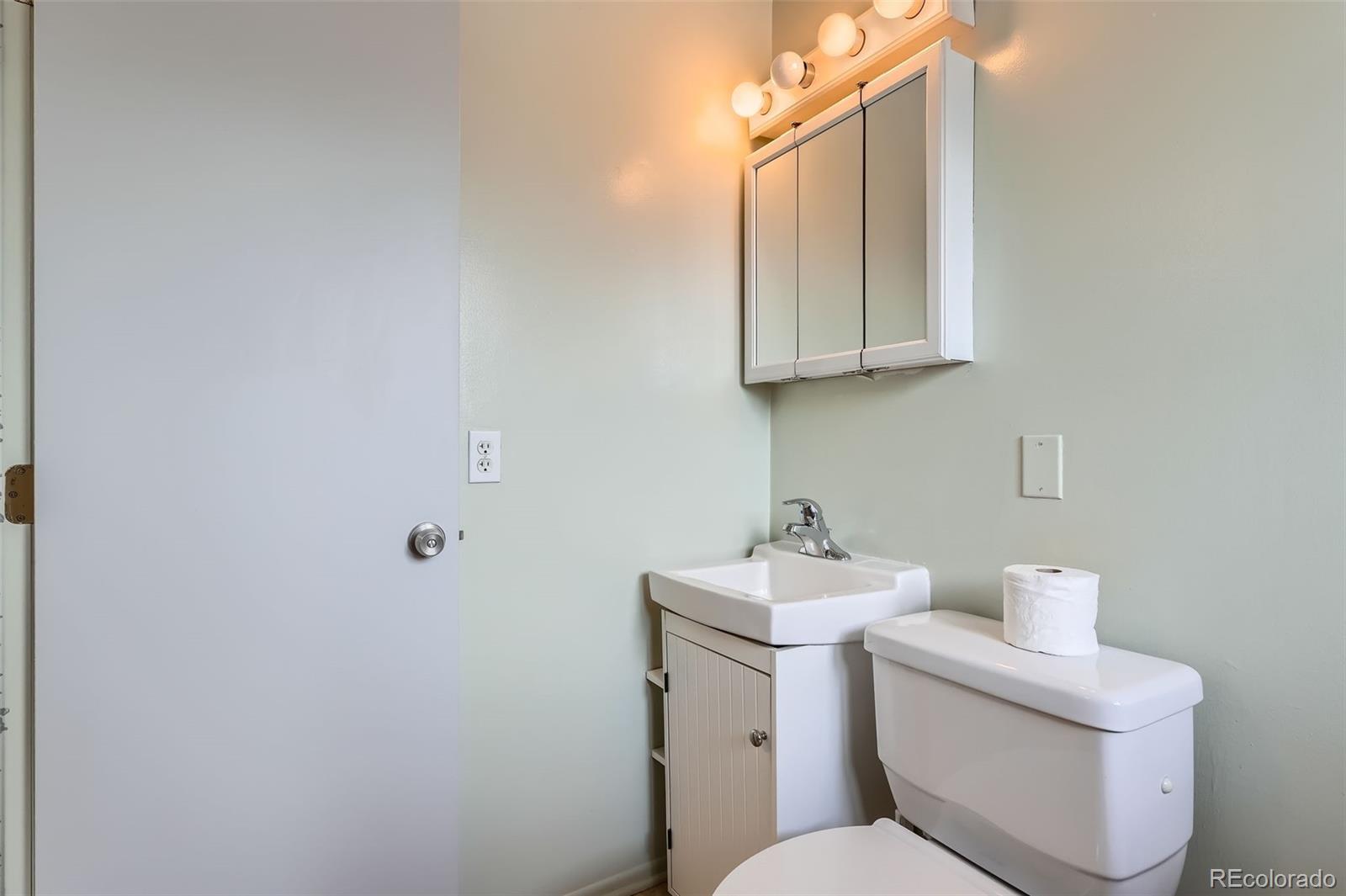 MLS Image #23 for 1785 s zuni street,denver, Colorado