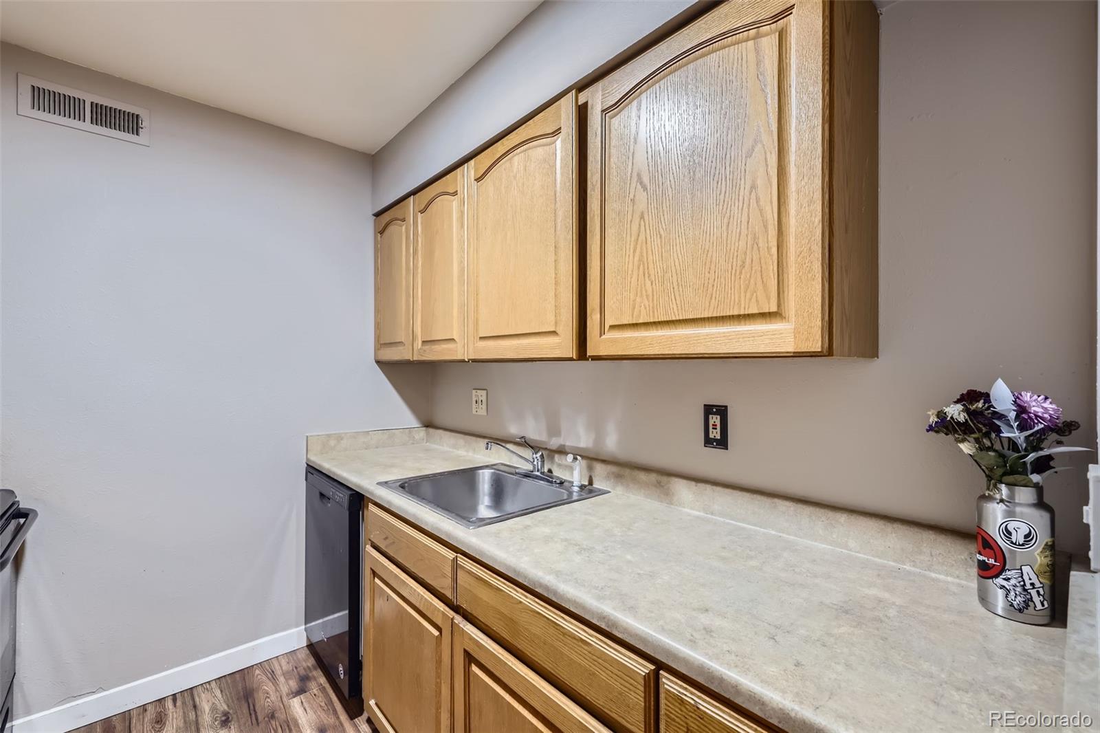 MLS Image #5 for 3653 s sheridan boulevard 16,denver, Colorado