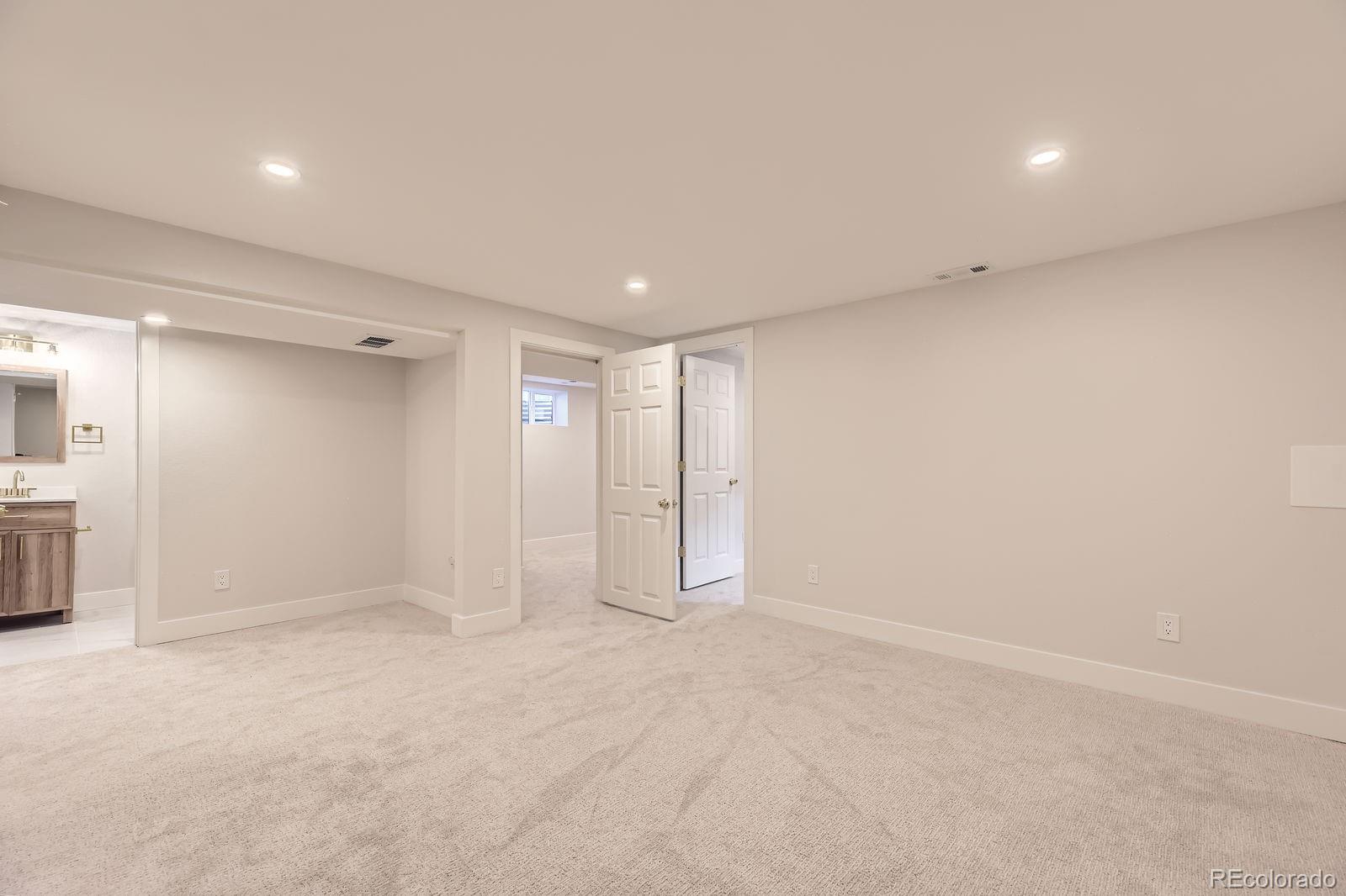MLS Image #23 for 1640  iola street,aurora, Colorado