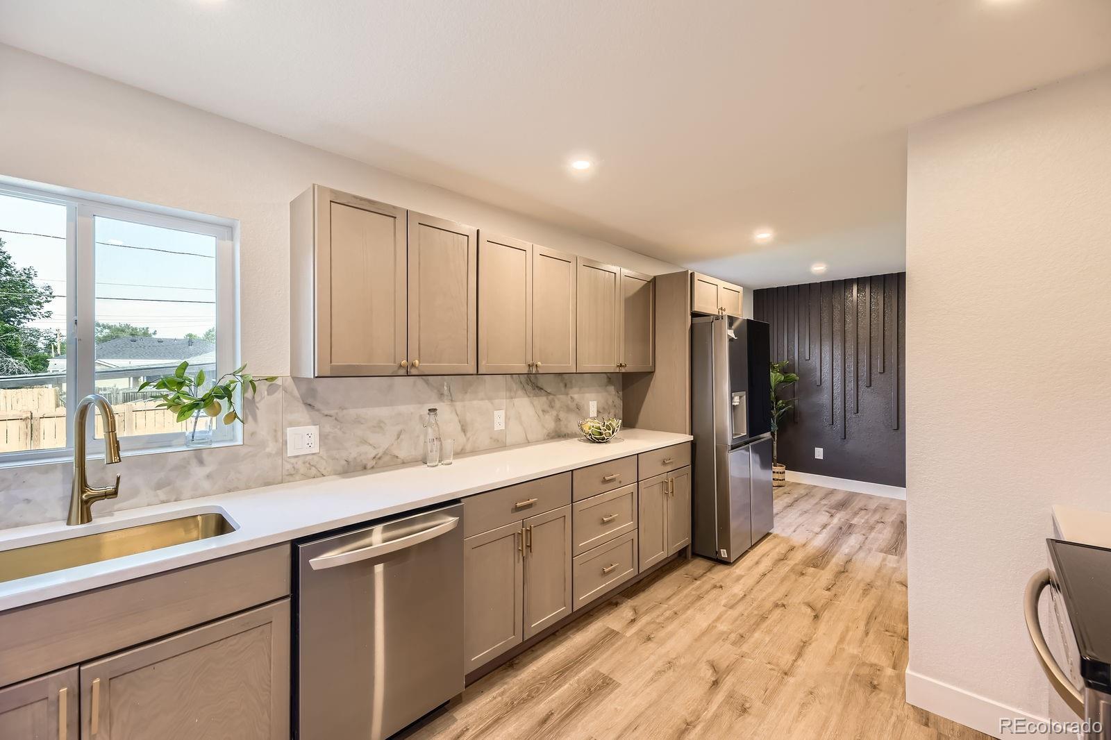 MLS Image #7 for 1640  iola street,aurora, Colorado