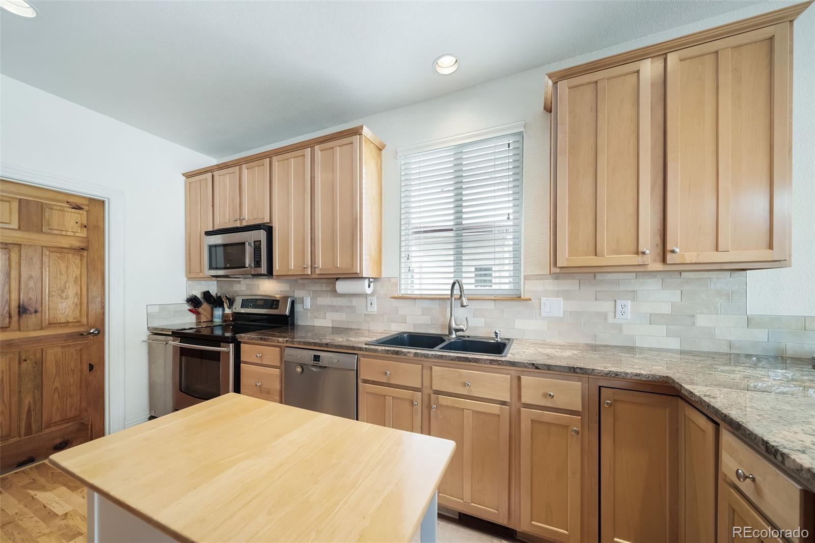 MLS Image #19 for 2807 s nelson street,lakewood, Colorado
