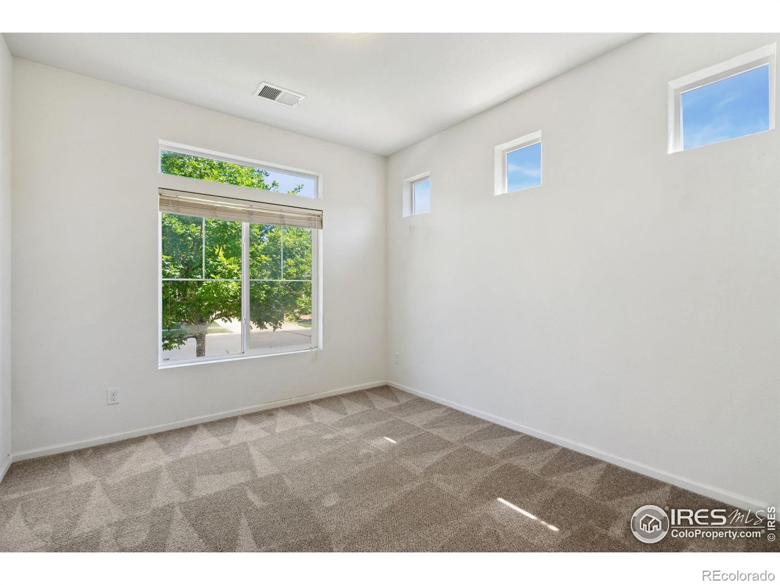 MLS Image #10 for 5104  silverwood drive,johnstown, Colorado