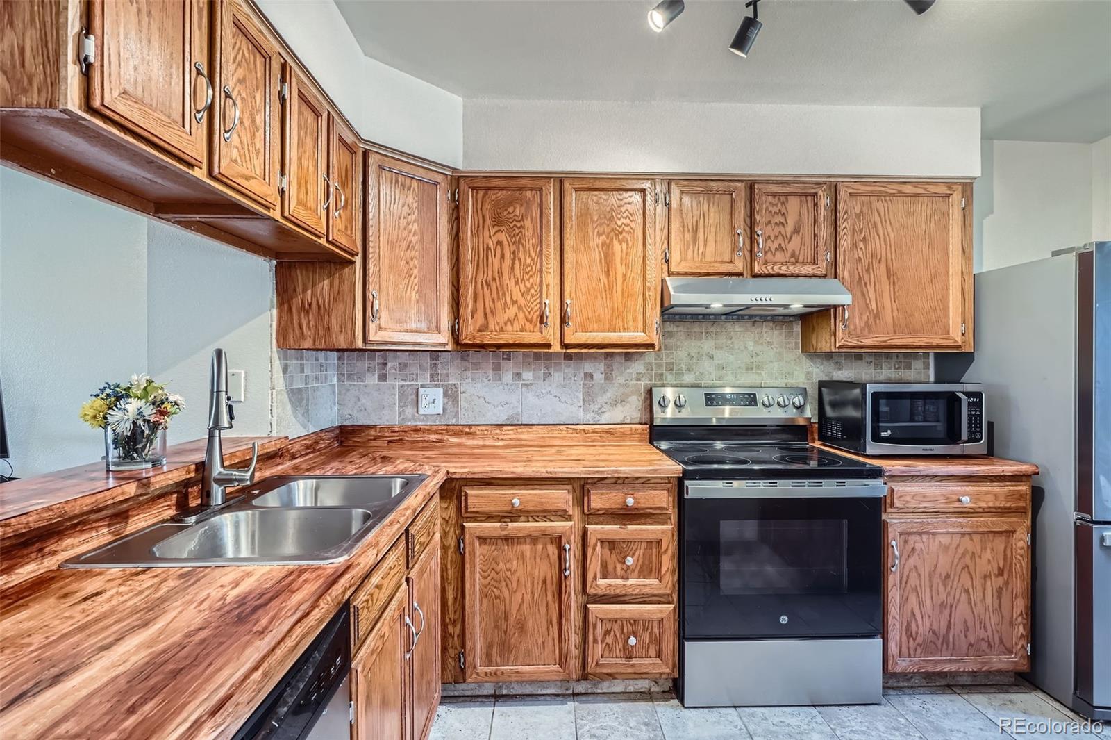 MLS Image #10 for 1240 s idalia street,aurora, Colorado