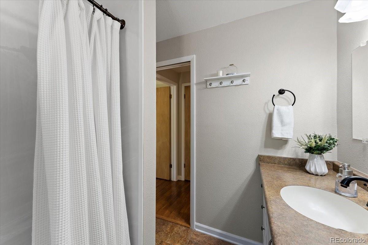 MLS Image #29 for 2615  centre lane,colorado springs, Colorado