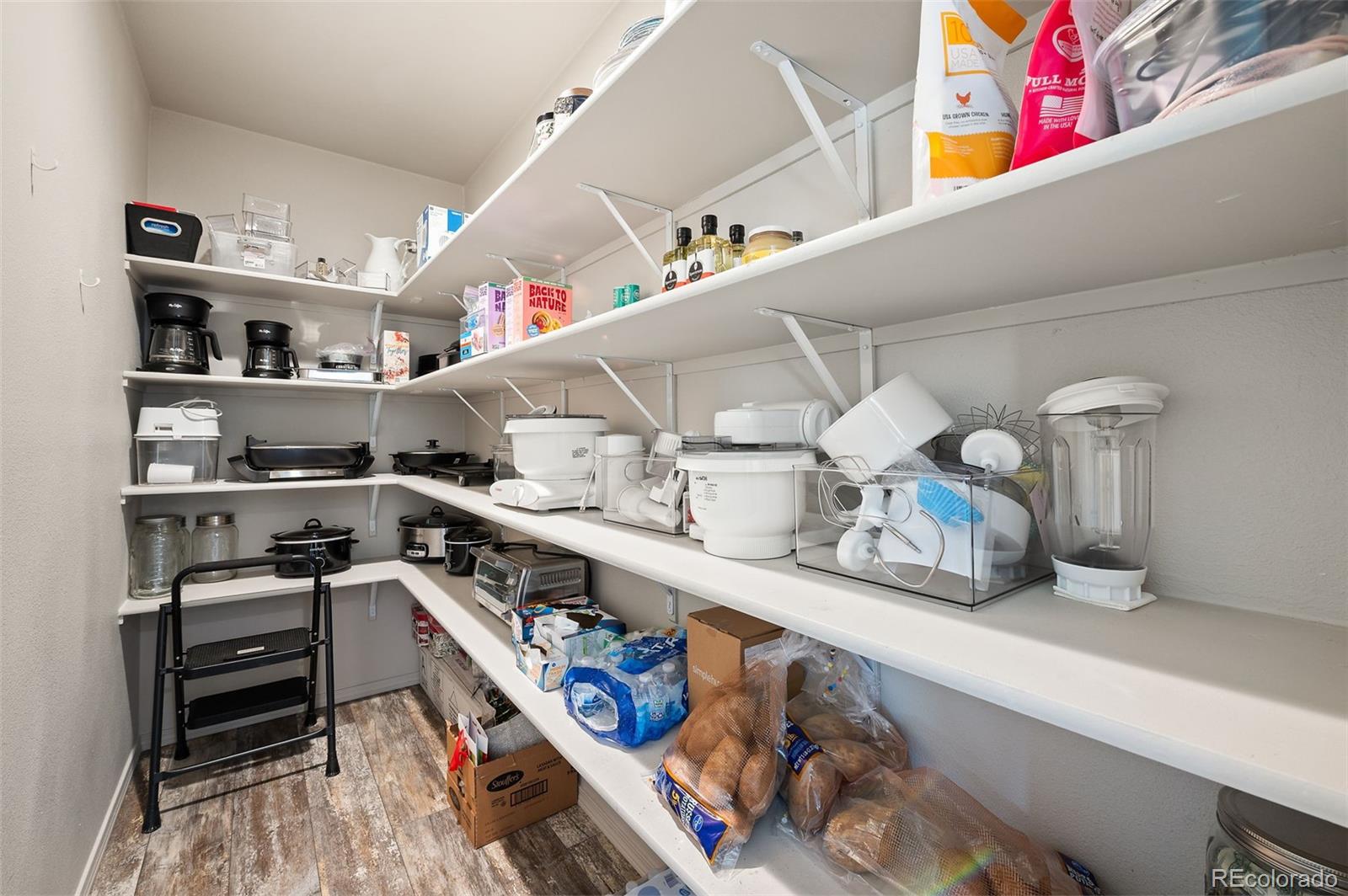 MLS Image #14 for 39633 e 160th avenue,keenesburg, Colorado