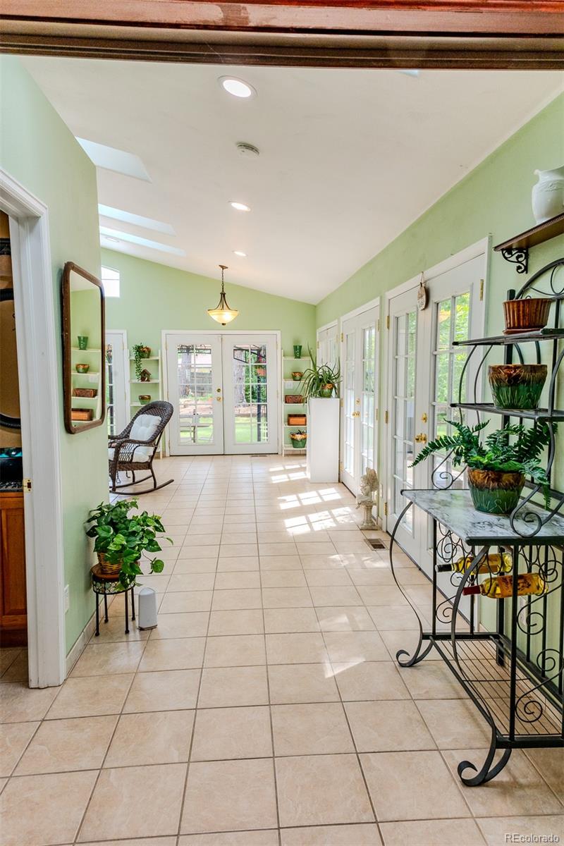 MLS Image #12 for 8664 e monmouth place,denver, Colorado