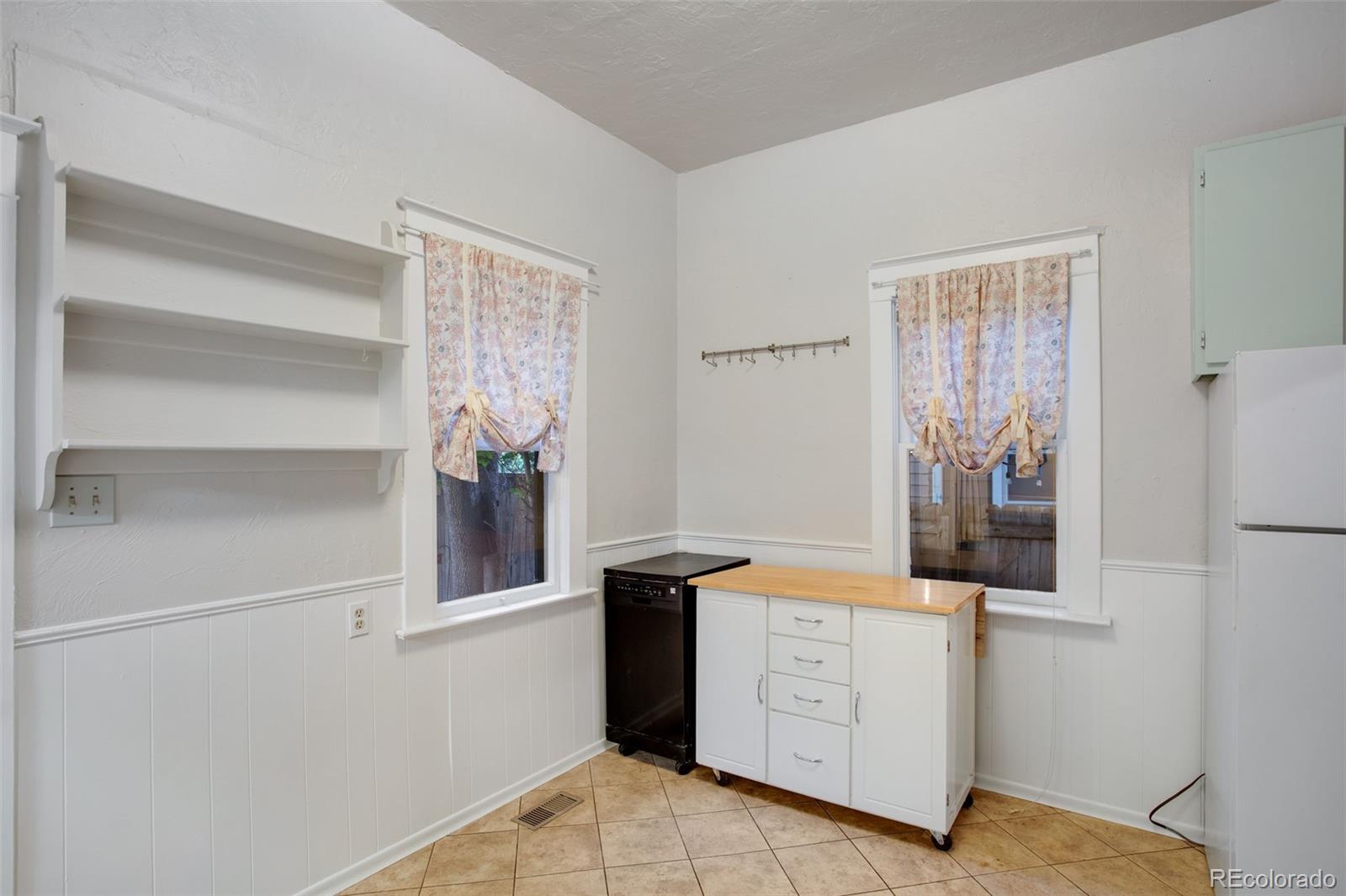 MLS Image #11 for 316 e plum street,fort collins, Colorado
