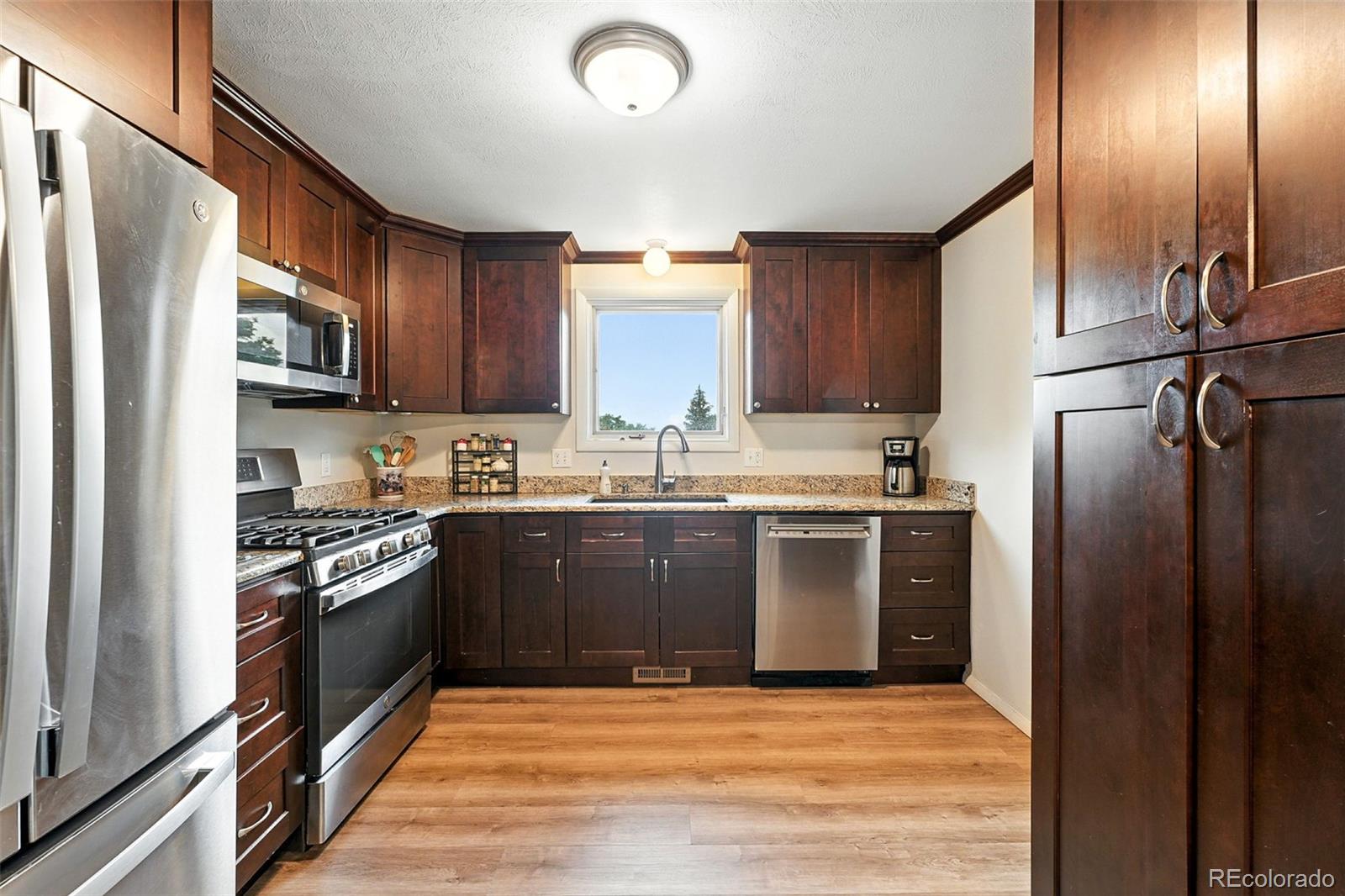 MLS Image #12 for 7830  club crest drive,arvada, Colorado