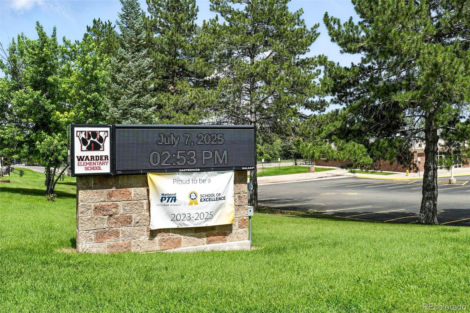 MLS Image #41 for 7830  club crest drive,arvada, Colorado