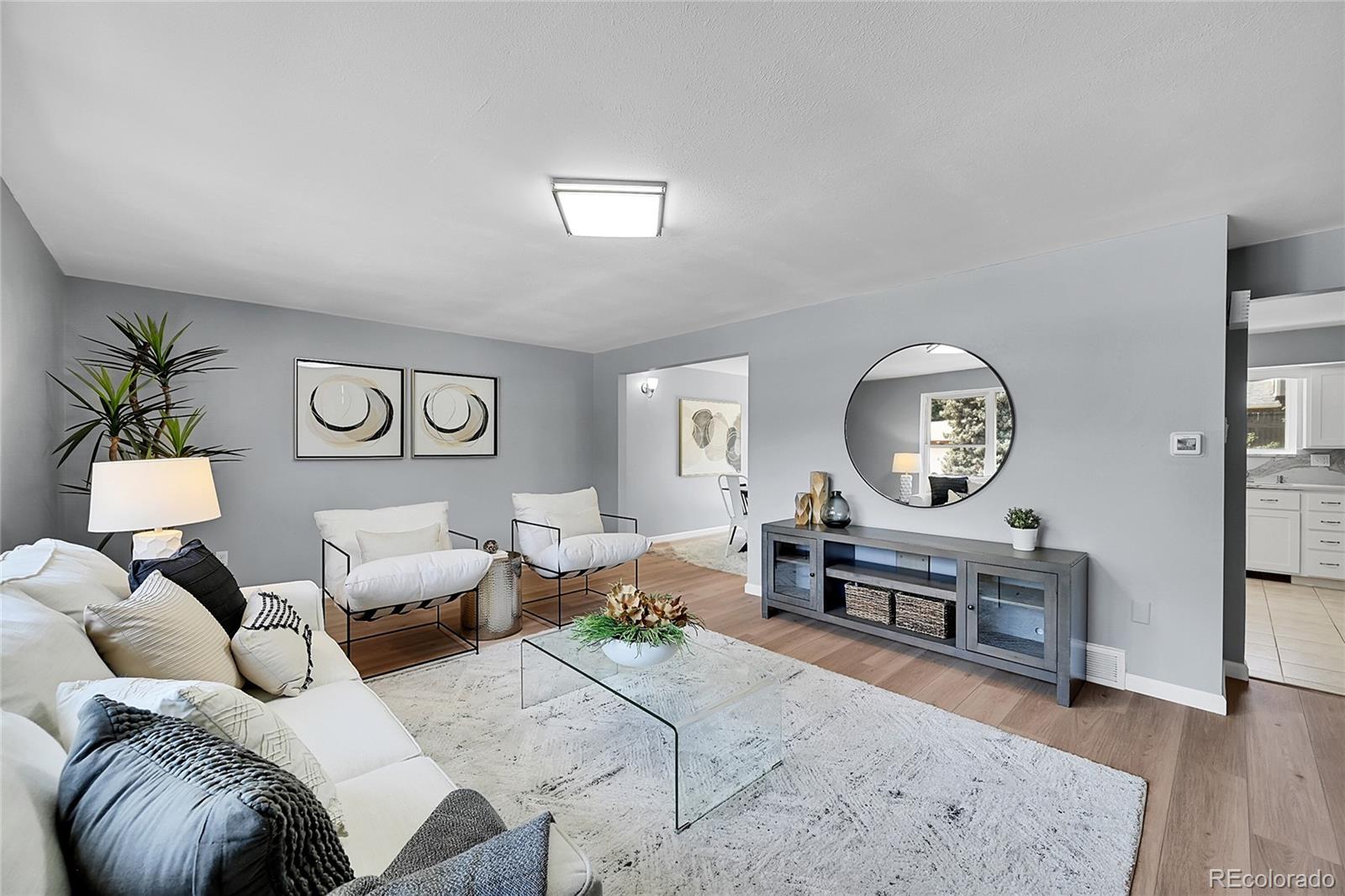 MLS Image #11 for 8722 e layton avenue,denver, Colorado