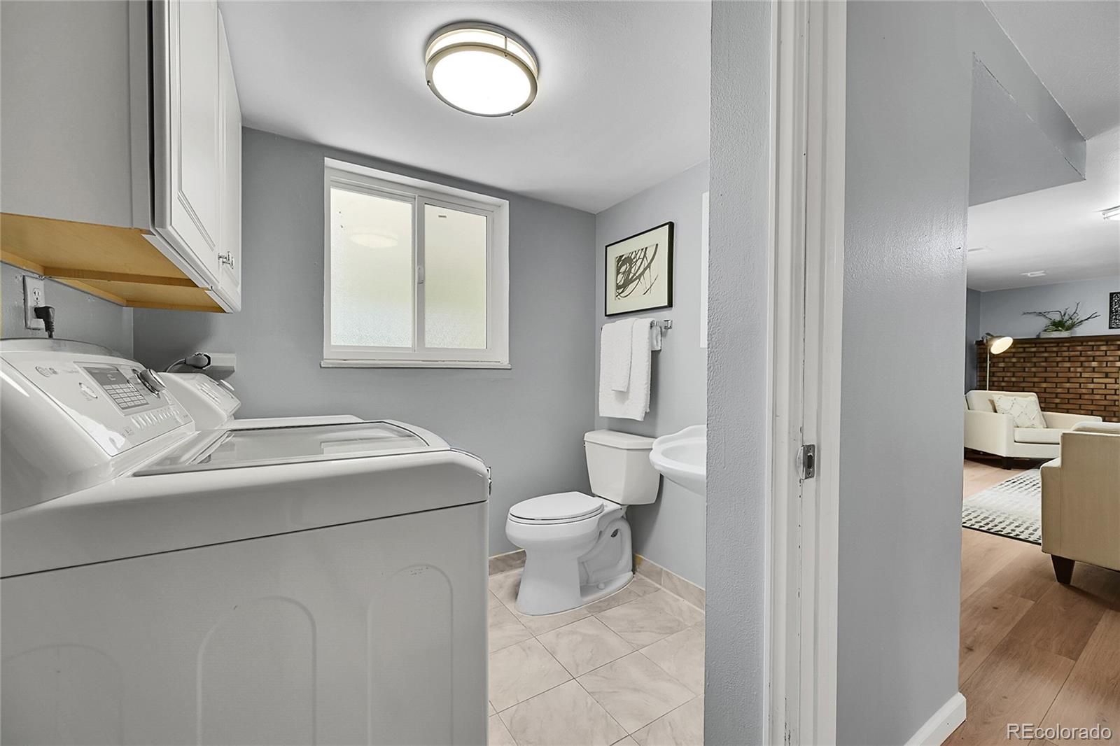 MLS Image #9 for 8722 e layton avenue,denver, Colorado