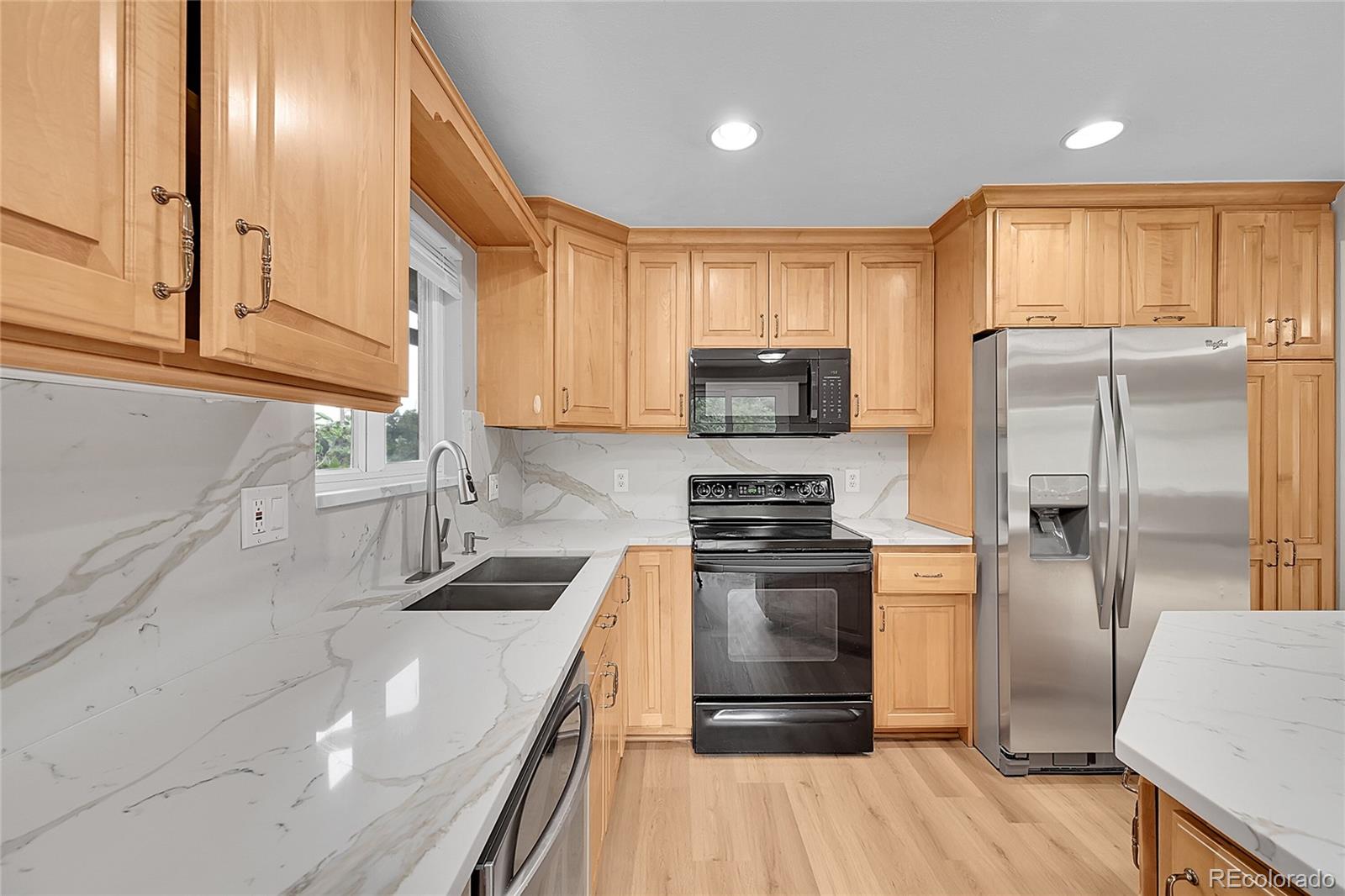 MLS Image #10 for 4722 s xenia street,denver, Colorado