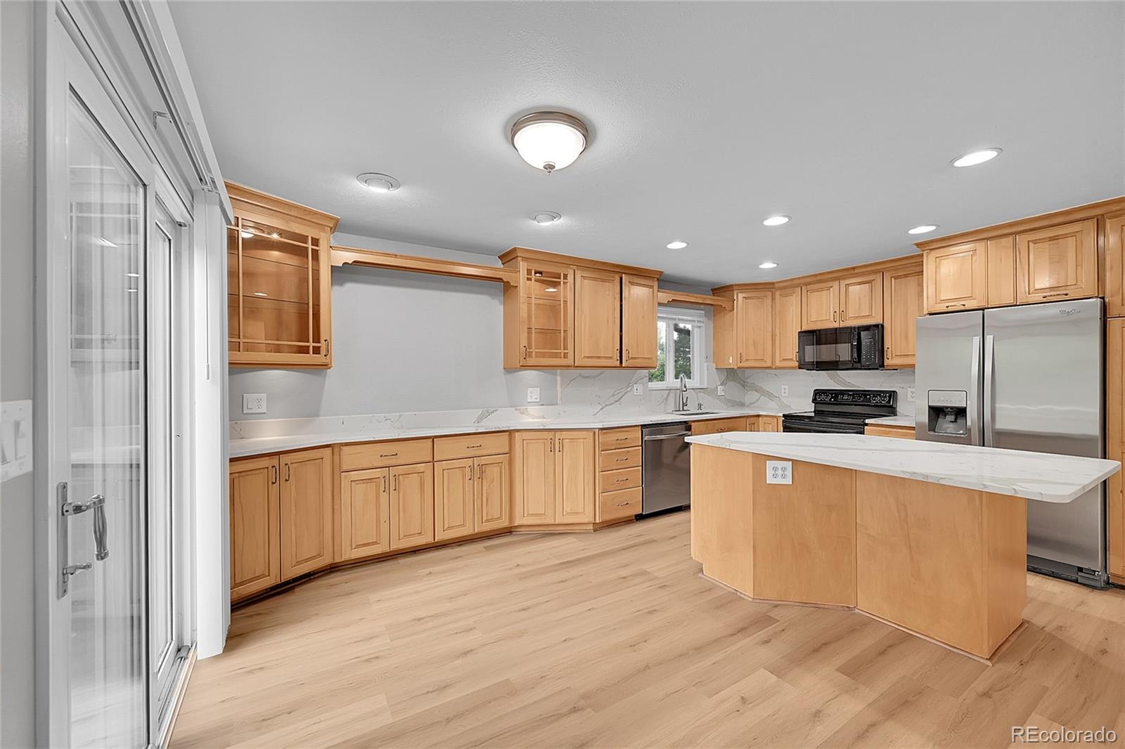 MLS Image #11 for 4722 s xenia street,denver, Colorado
