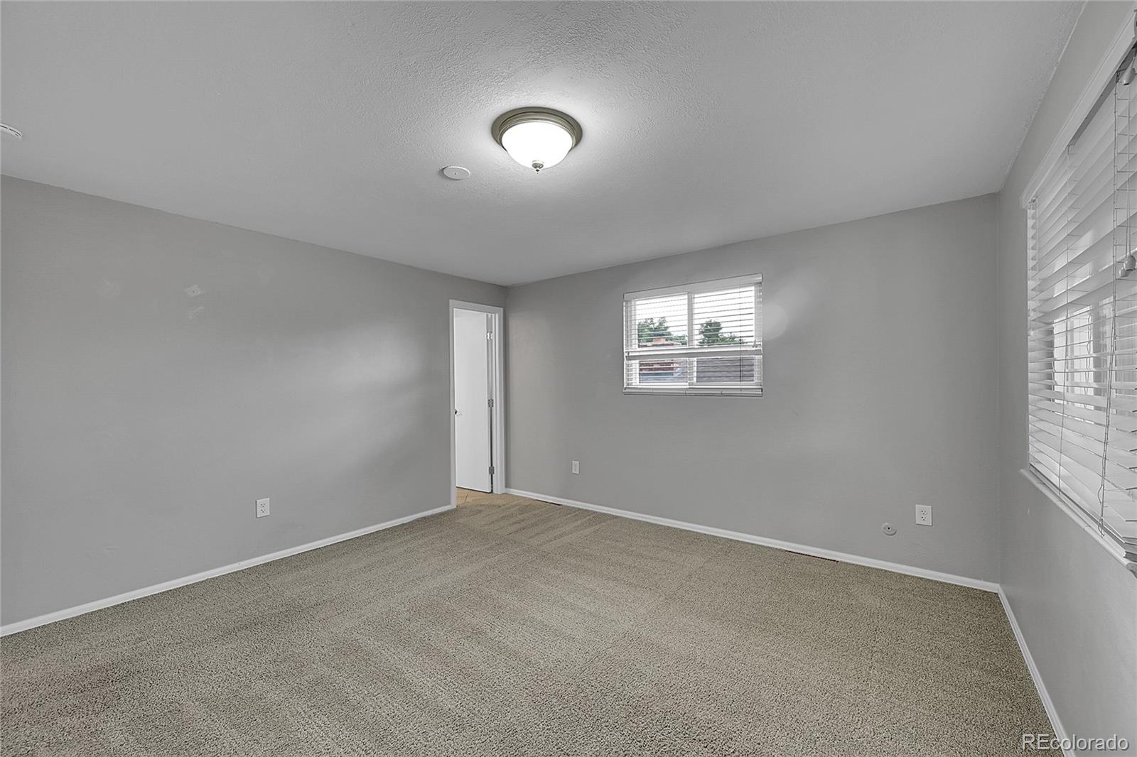 MLS Image #17 for 4722 s xenia street,denver, Colorado