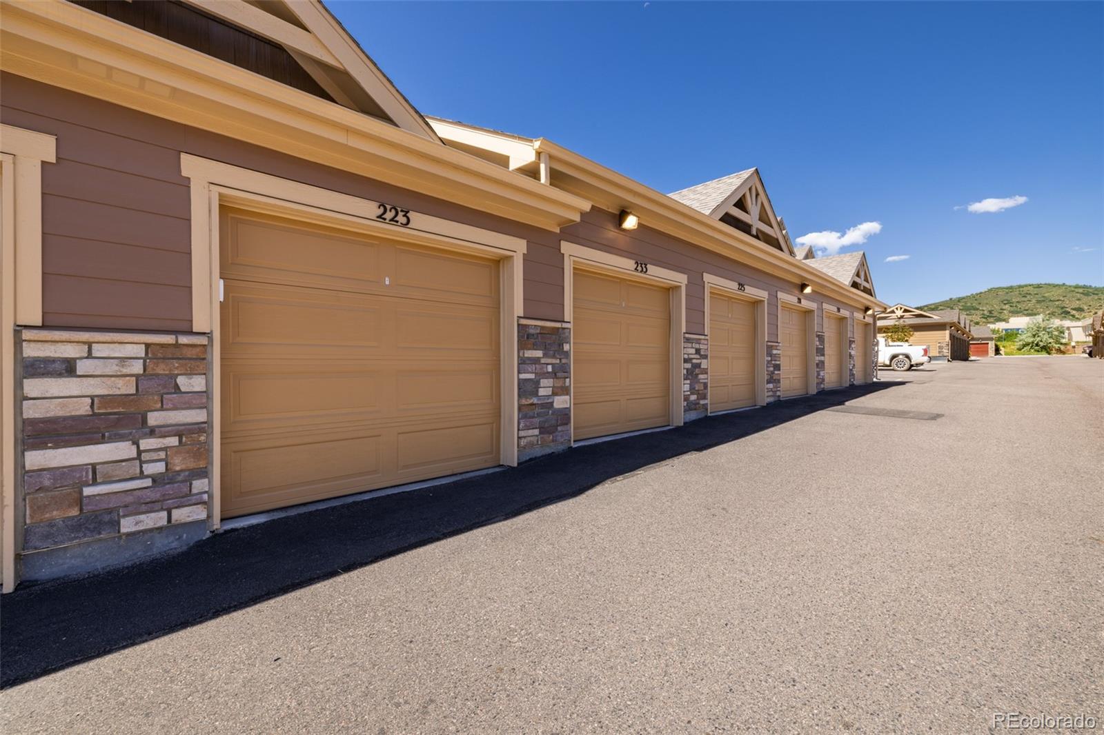 MLS Image #11 for 9992 w victoria place,littleton, Colorado