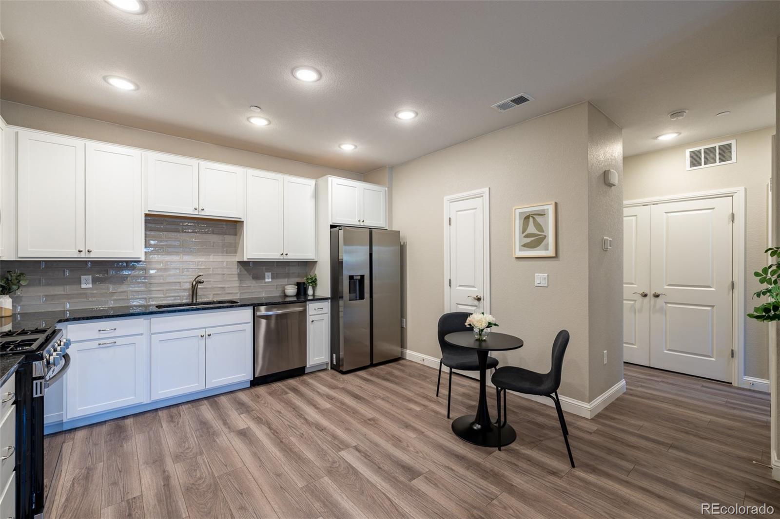 MLS Image #4 for 9992 w victoria place,littleton, Colorado