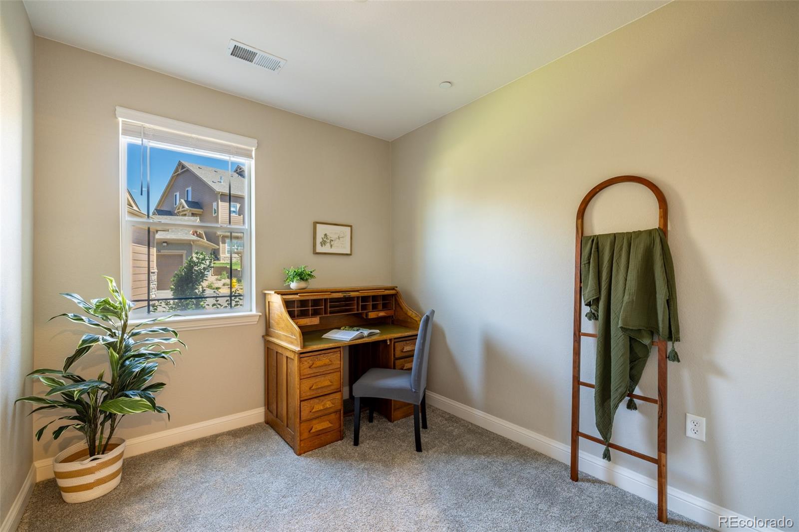 MLS Image #6 for 9992 w victoria place,littleton, Colorado