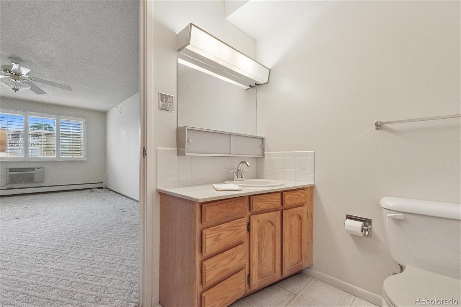 MLS Image #18 for 9625 e center avenue,denver, Colorado