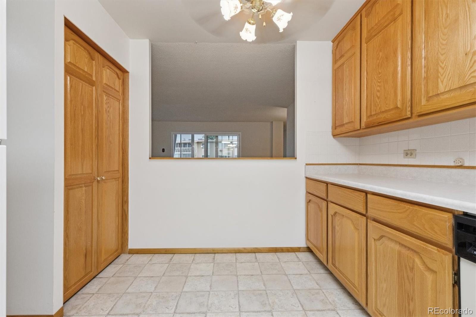 MLS Image #7 for 9625 e center avenue,denver, Colorado