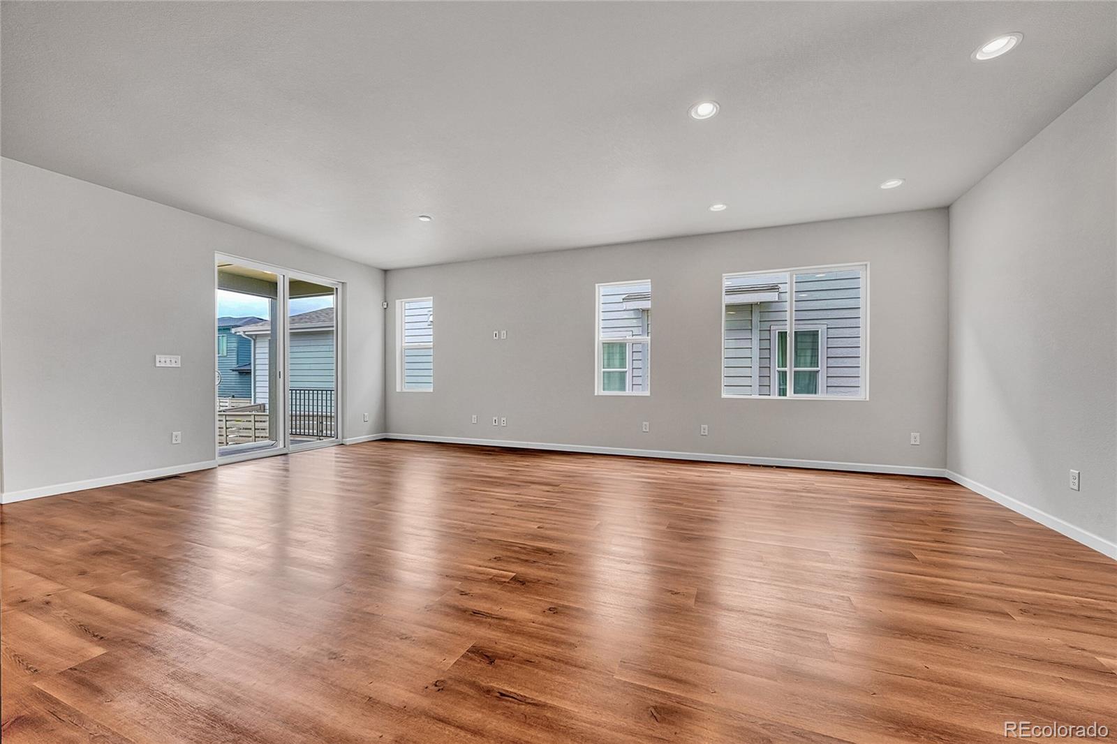 MLS Image #7 for 8911  eagle river street,littleton, Colorado