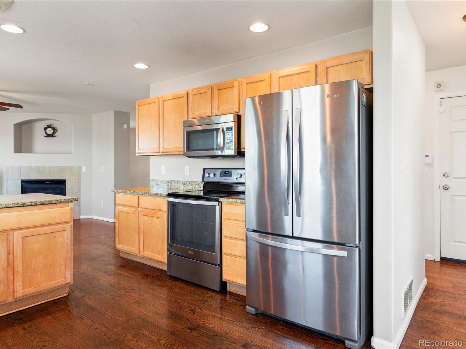 MLS Image #11 for 4816 s elk way,aurora, Colorado