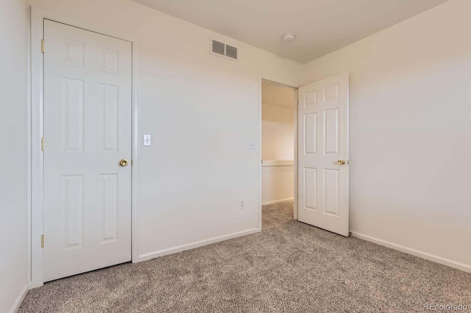 MLS Image #20 for 1998  coach house loop,castle rock, Colorado