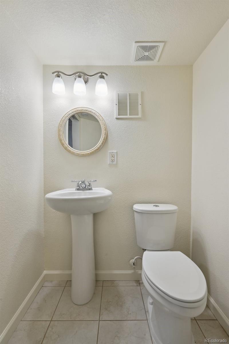 MLS Image #19 for 9338 w utah place,lakewood, Colorado