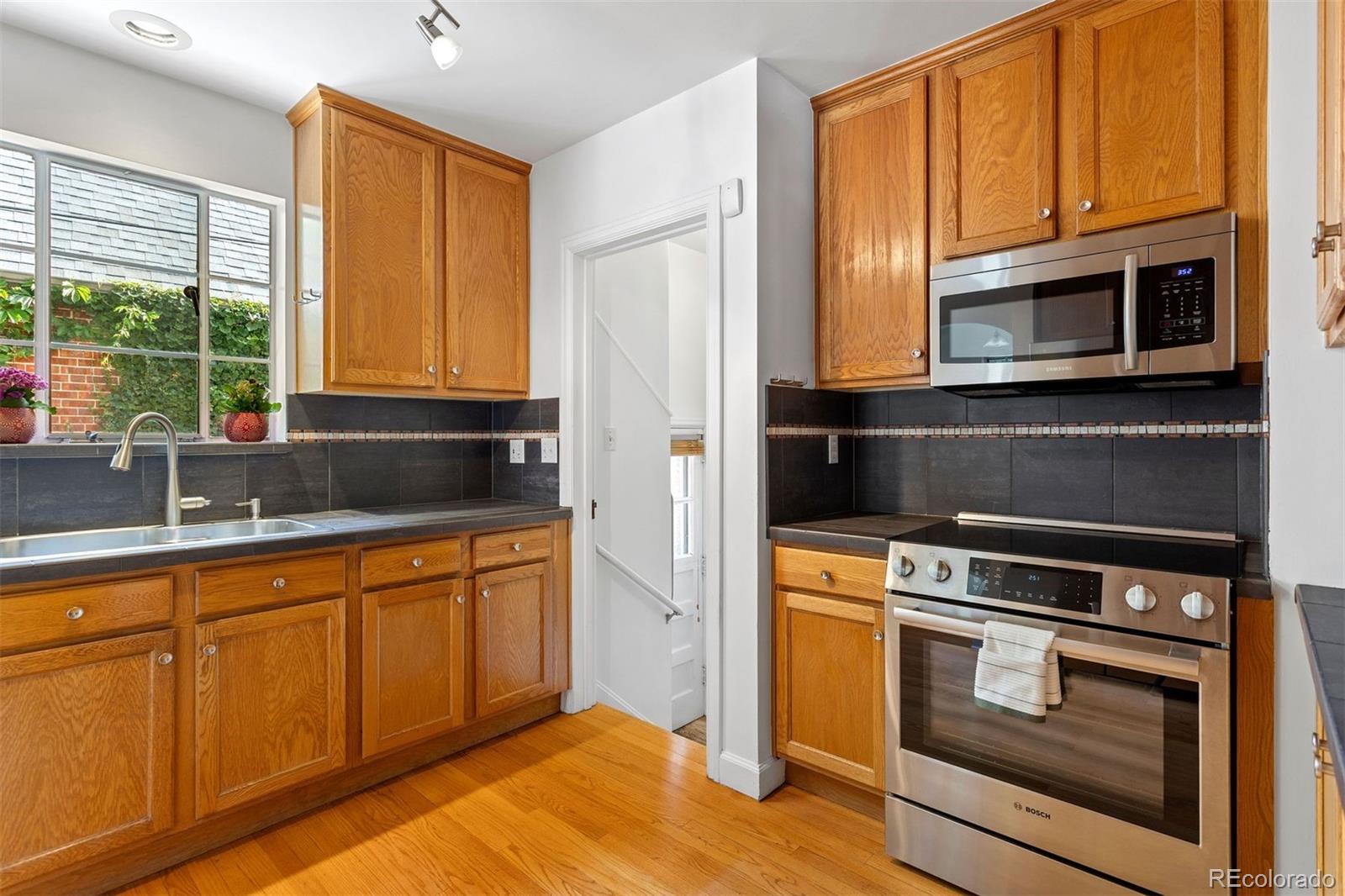 MLS Image #11 for 1040 s elizabeth street,denver, Colorado