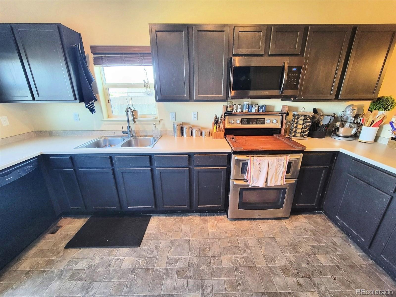 MLS Image #4 for 2874  rose hill street,strasburg, Colorado
