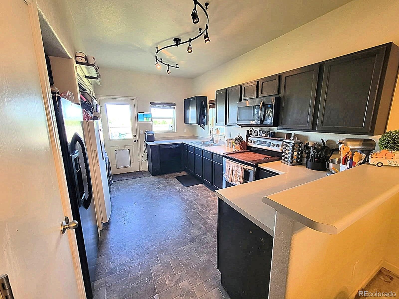 MLS Image #5 for 2874  rose hill street,strasburg, Colorado