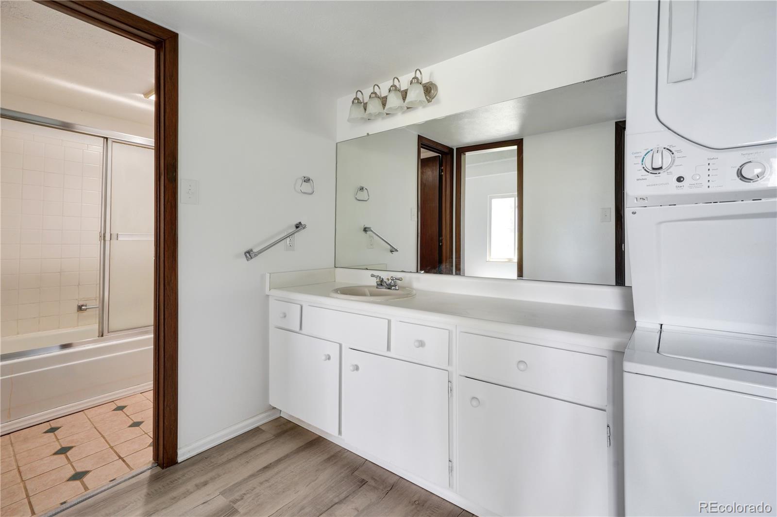 MLS Image #8 for 2525 s dayton way,denver, Colorado