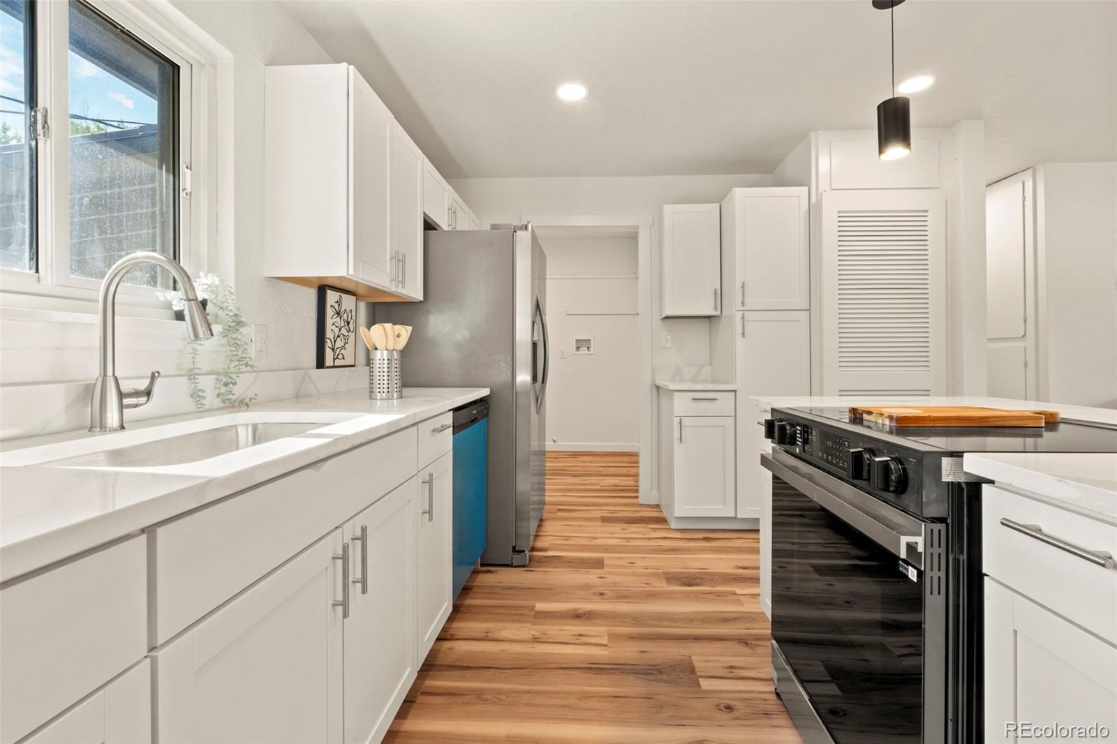 MLS Image #7 for 871 s worchester street,aurora, Colorado
