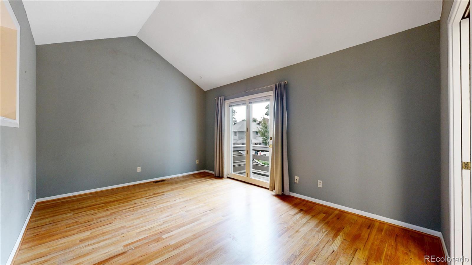 MLS Image #14 for 2220 s yosemite circle,denver, Colorado