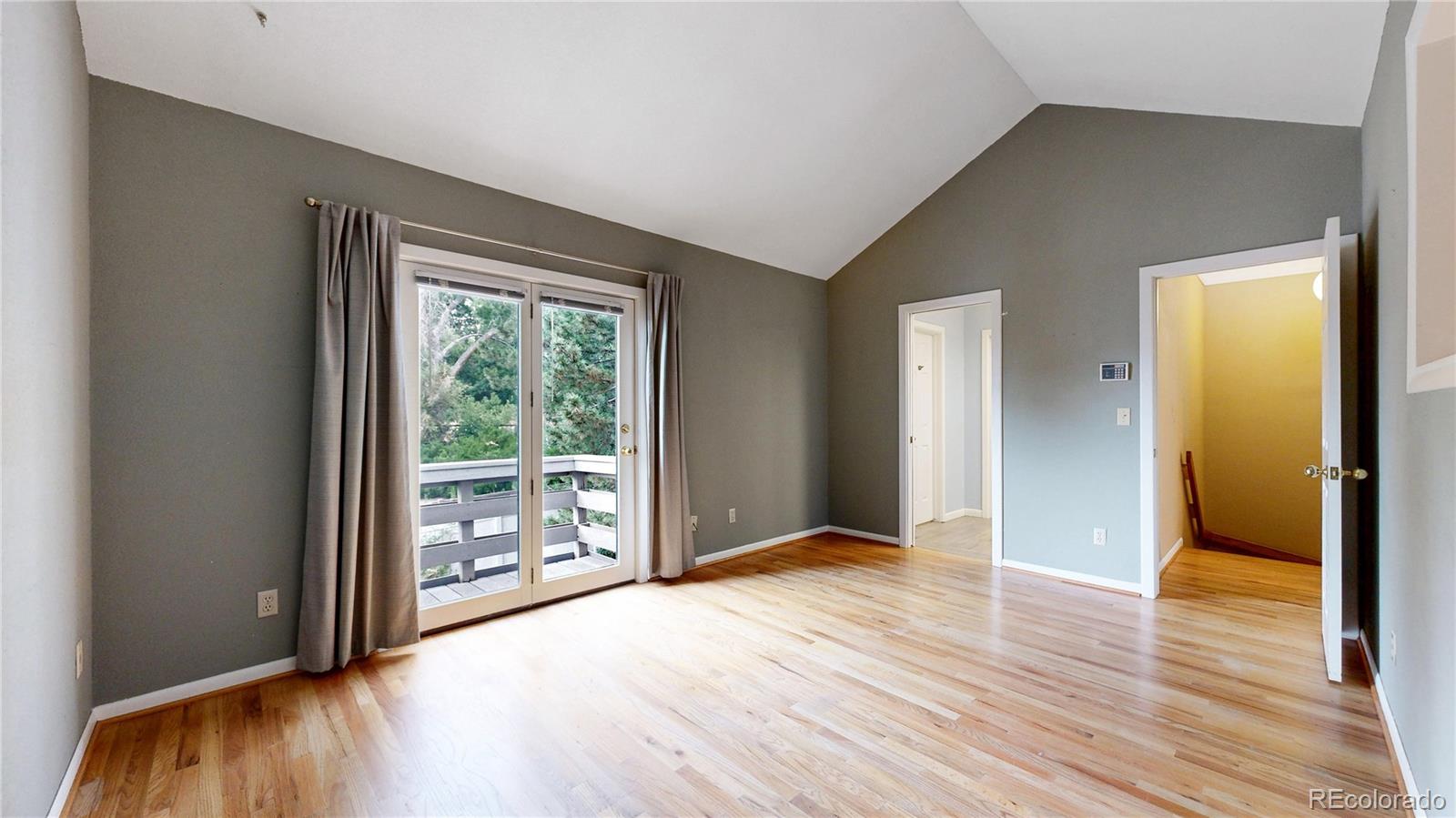 MLS Image #15 for 2220 s yosemite circle,denver, Colorado