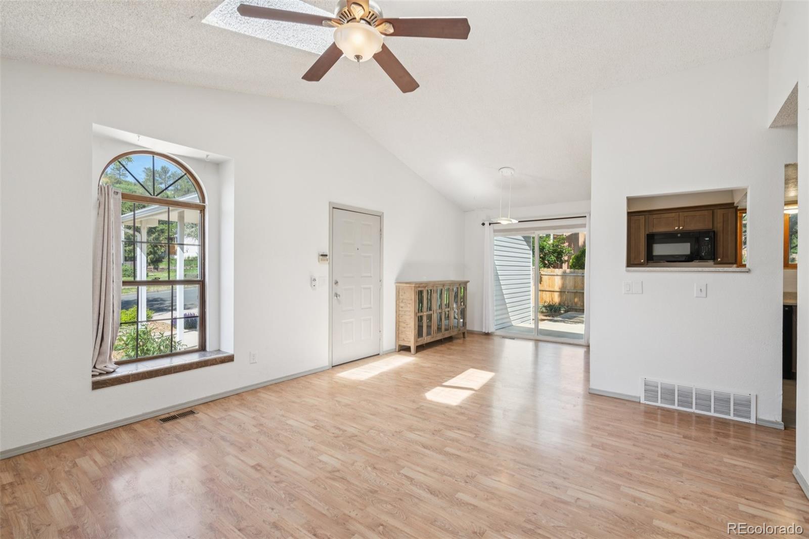 MLS Image #5 for 1826  palm drive,colorado springs, Colorado