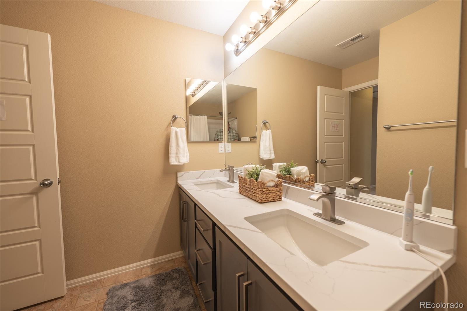 MLS Image #18 for 24661 e layton place,aurora, Colorado