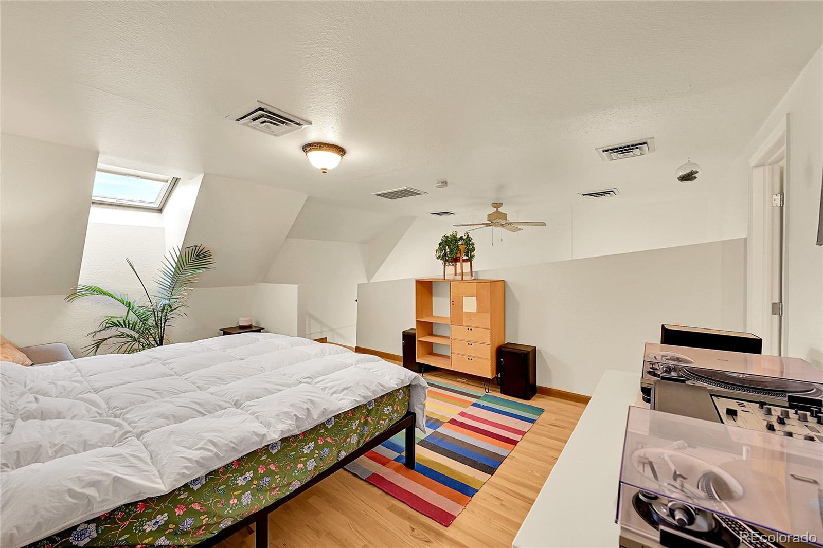 MLS Image #15 for 2351  federal boulevard,denver, Colorado