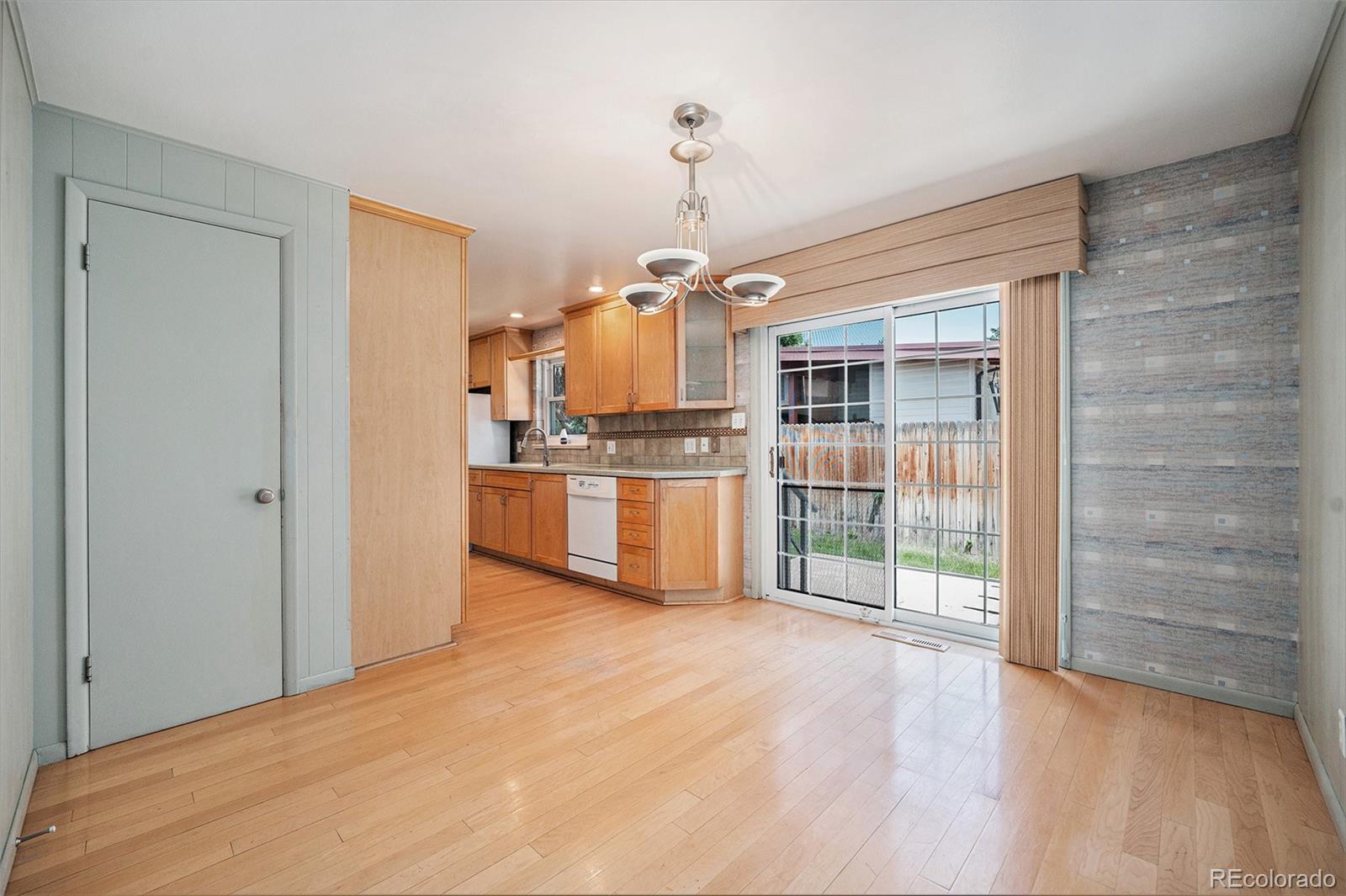 MLS Image #5 for 8675 w 60th avenue,arvada, Colorado