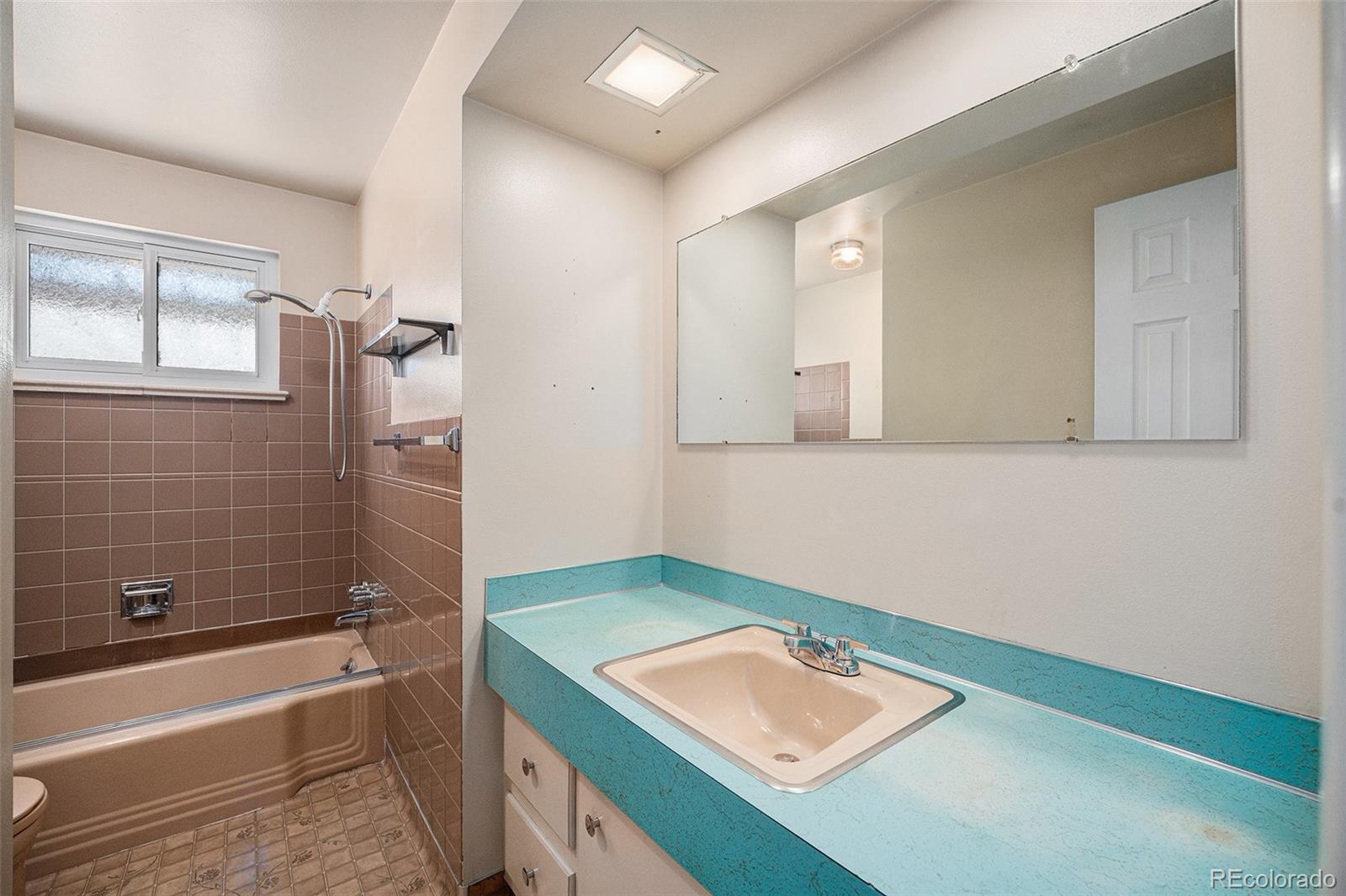 MLS Image #8 for 8675 w 60th avenue,arvada, Colorado