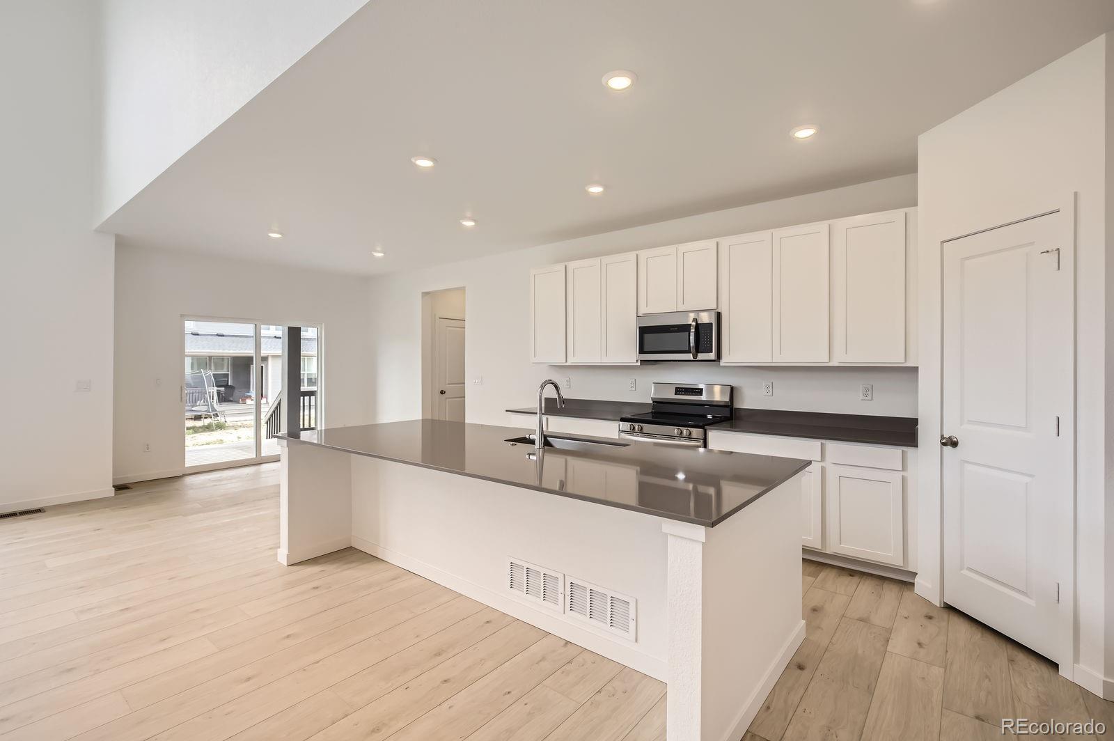MLS Image #4 for 4170  amanda drive,johnstown, Colorado