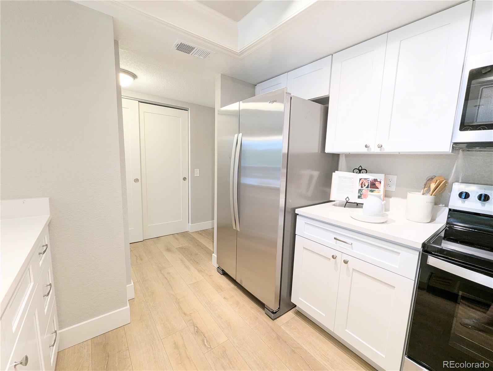 MLS Image #3 for 14006 e stanford circle k08,aurora, Colorado